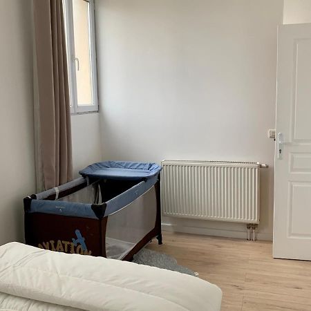 Agreable Maison Avec Parking Gratuit Sur Place. Σαιν-Ντενί Εξωτερικό φωτογραφία